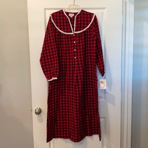 Lang of Salzburg Nightgown NWT